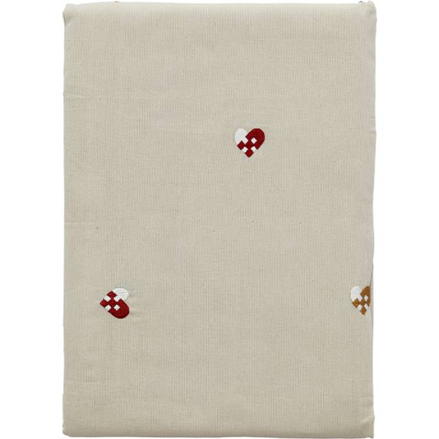 Billede af Södahl Christmas Hearts Embroidery Red/White Dug Rød, Hvid (270x140cm)