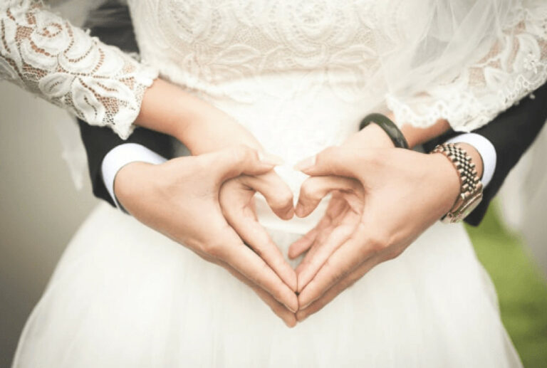 At arrangere sit eget bryllup - Guide og Checkliste